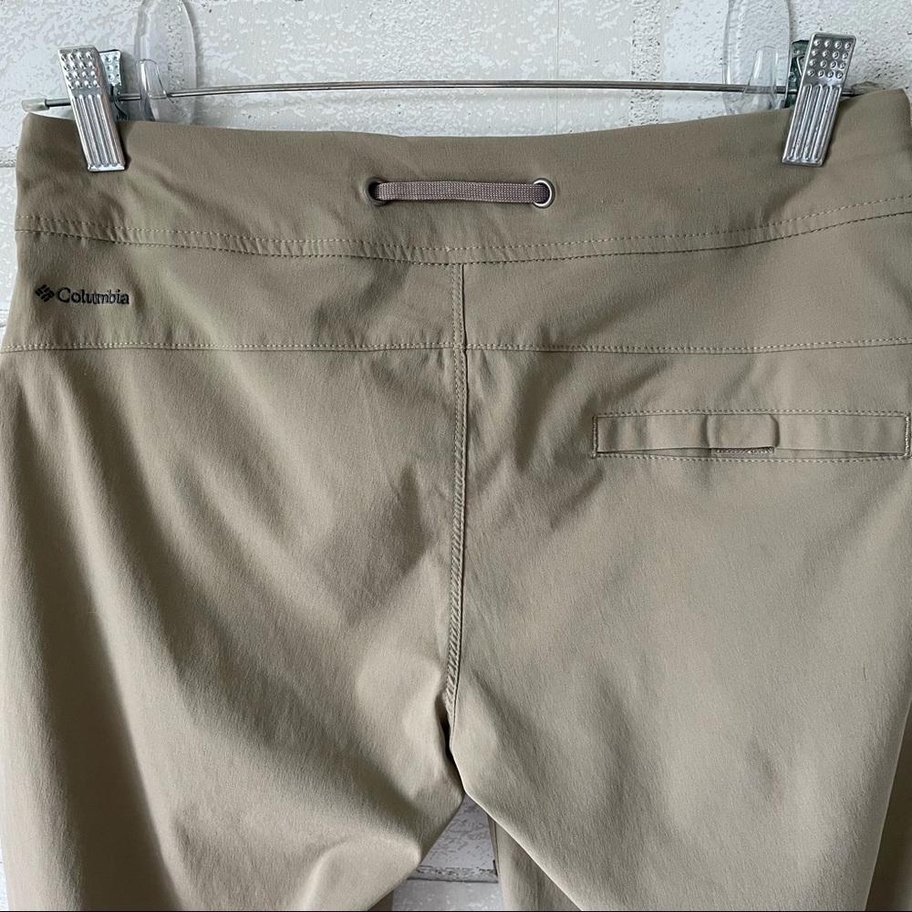 Columbia Capri Pants - Picture 2 of 8